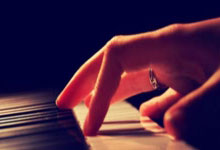 德天空:马尔穆什的转会正在谈判,法兰克福要价8000万欧元.